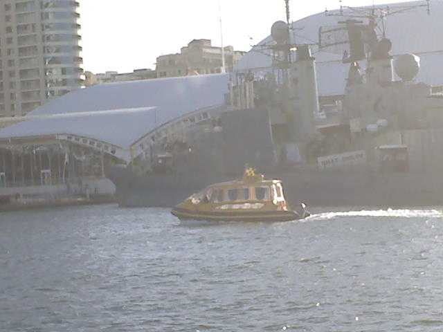 watertaxi_sidney.jpg