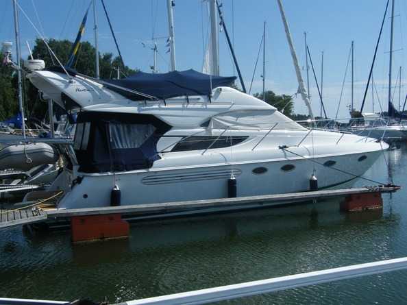 fairline_phantom_38.jpg