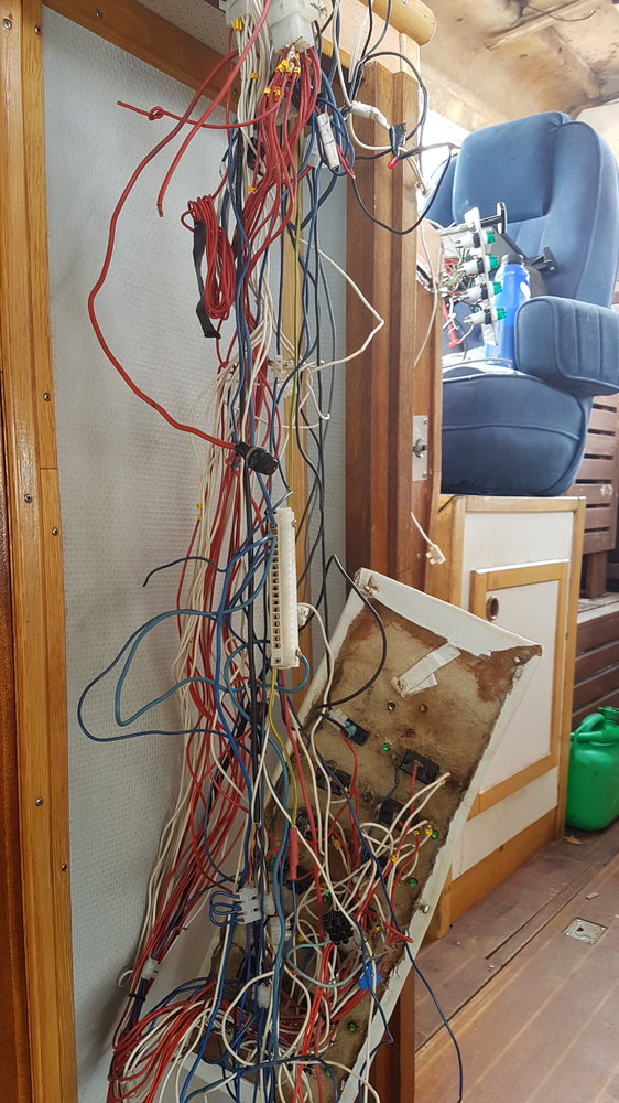 20180617_142052.jpg.b372721dbd3ee5b9e8d7ed195c846296.jpg