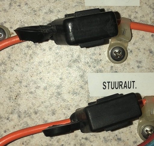 Holder.jpg.84c7f386d35a82e5d2ec84994cd54aa6.jpg