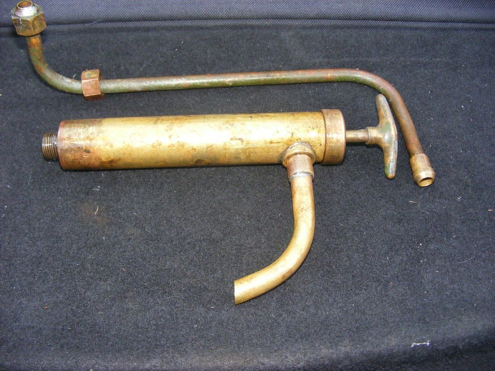 Brass-Engine-Oil-Hand-Sump-Pump-And-_57-2.jpg.ea9e6cf2e7b934f9dd0dea8962878021.jpg