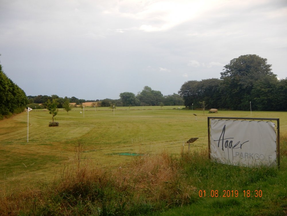 1929079059_golfDSCN5536.JPG.8ce6bfb7f53fc7fd15b4e24952694965.JPG