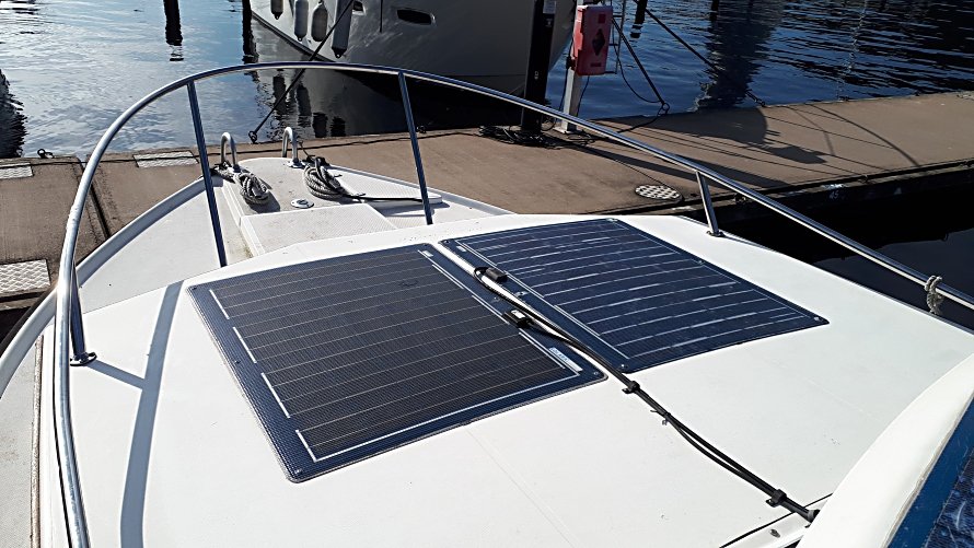 solcellepaneler_2x68w.jpg.c00c5b50d6482896b6f73695b1f8b0a5.jpg