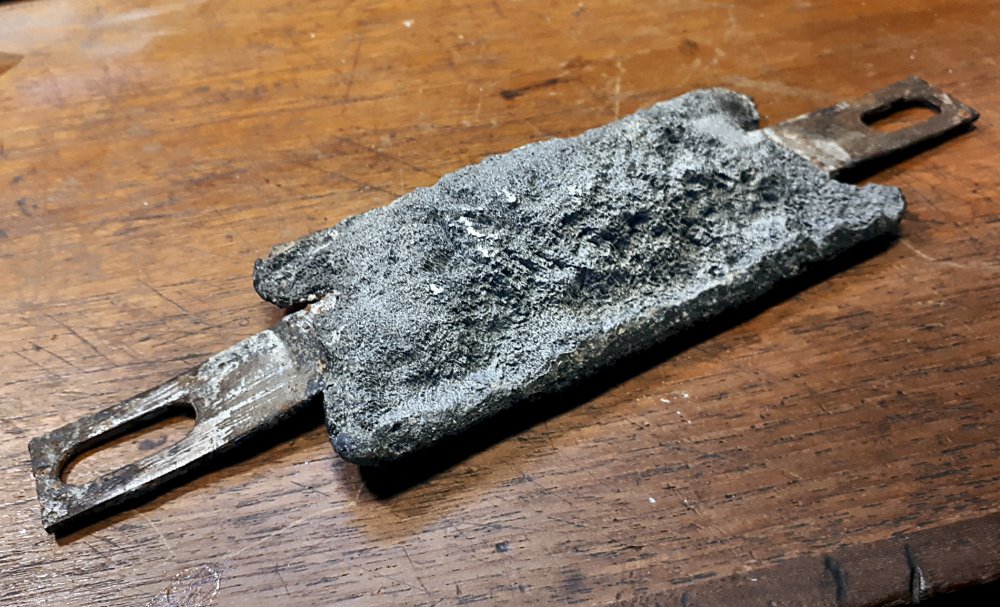 zink_anode.jpg.a8fc0e95af0a5bdb0560ee4647662ed3.jpg