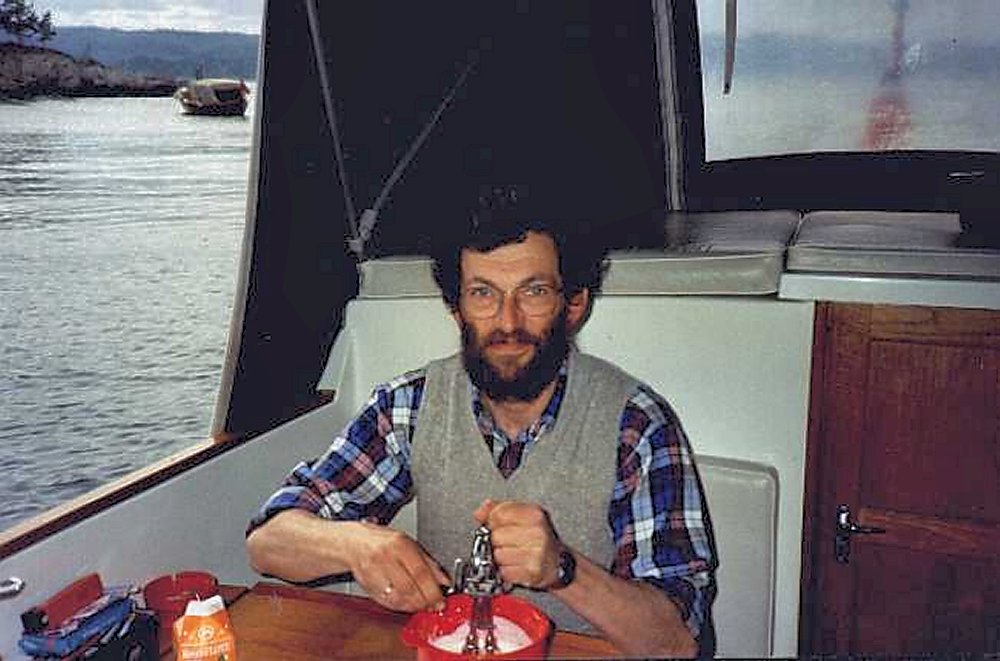 piske_krem.jpg.3408aa4ba0004e95e45f4f57a687937e.jpg
