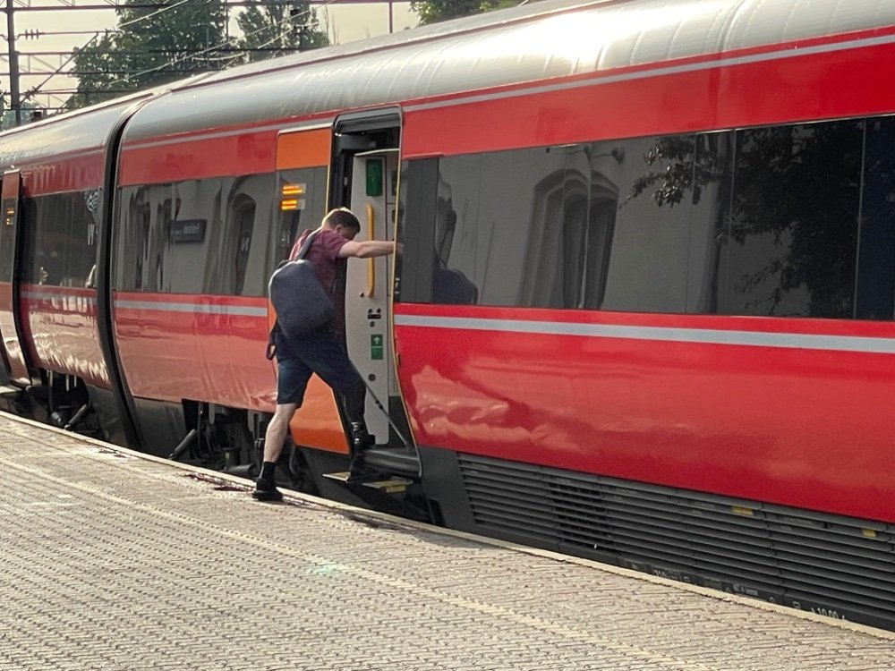 B7219813-6D6A-4711-A06D-AB205F0E562C.jpeg.91d477426b2da0853c9cac2b19883b69.jpeg