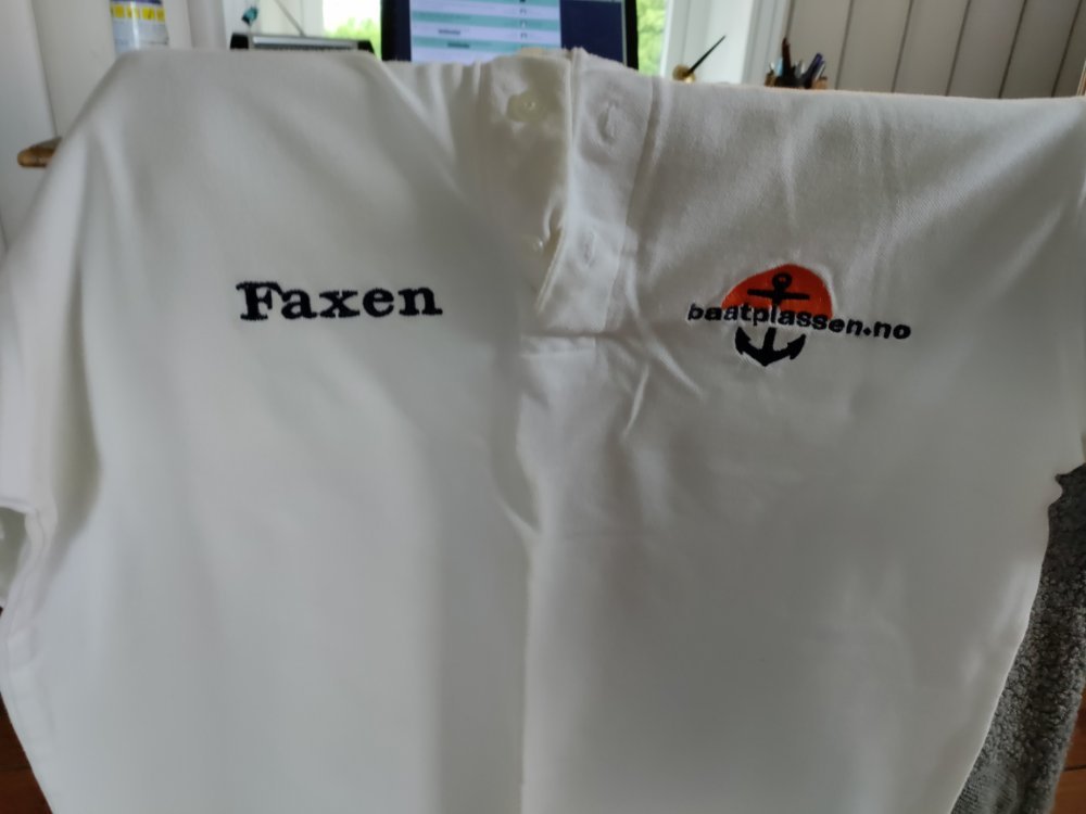 622982717_Faxentshirt.jpg.0843a0df93ea512053296294fe77adde.jpg