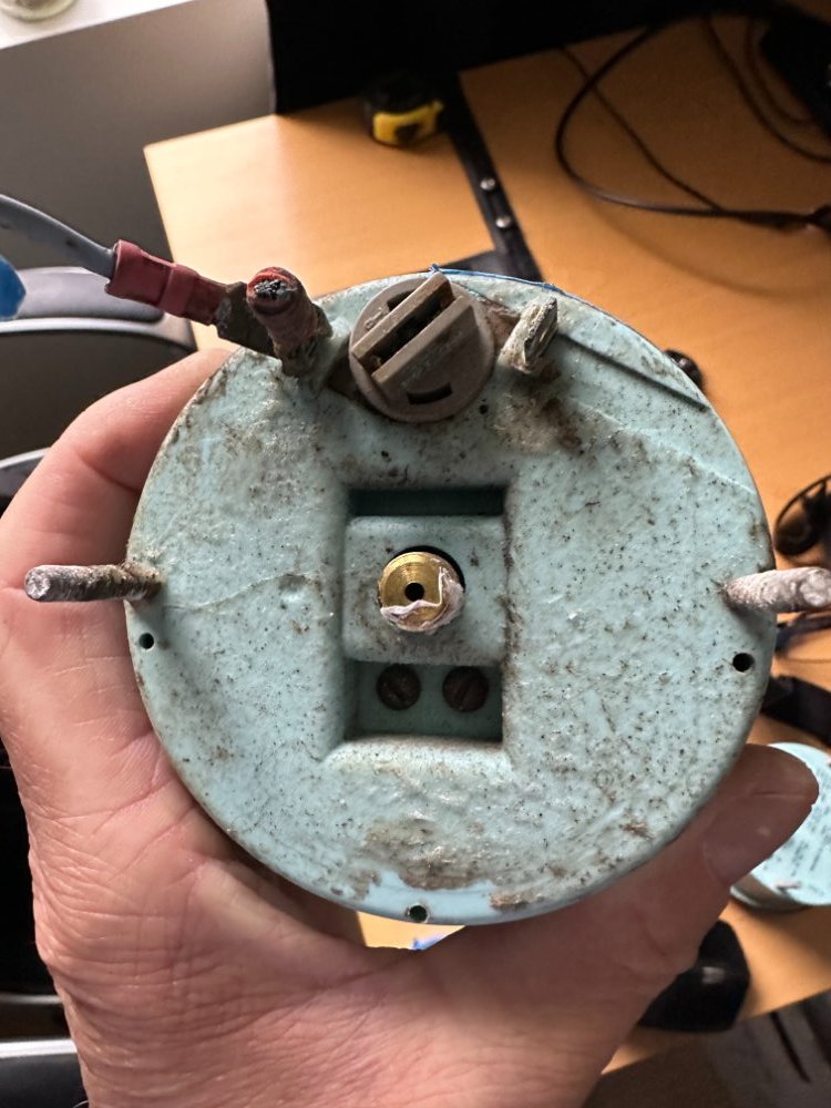 230523_bten_Mercury_speedometer(1).JPG.91eef6160aeb18d44c4d5cd70146db2b.JPG