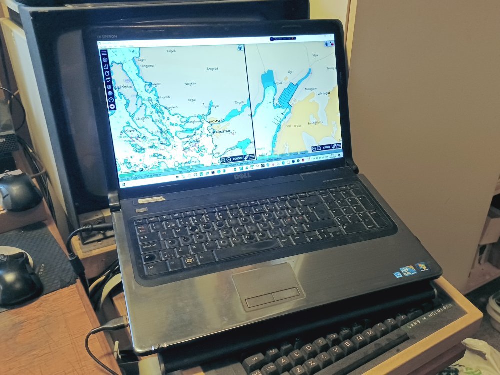 OpenCPN_dell.jpg.fa421597850f8afa44cfdedd173d26a6.jpg