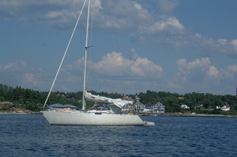 seilbtutenforsttvik.jpg.8dbb85722052fc96f414ae595a7bb41b.jpg