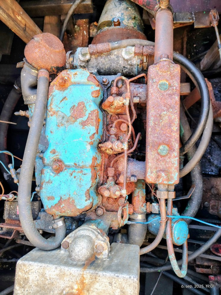 Dieselmotor.jpg.69e3358f0cc35787549b7f32816099f9.jpg