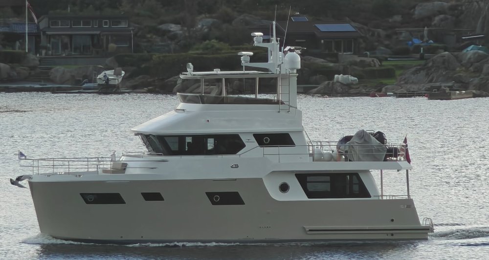 Felixyacht2.jpg.1e2ad9bbeb3e419b6f8ebff7e2eb4e74.jpg